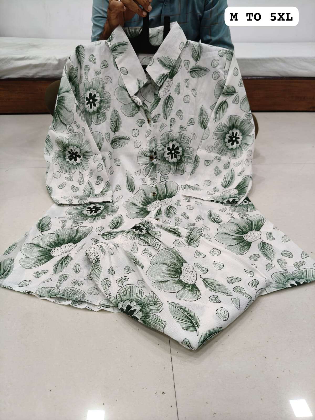 BOUTIQUE QUALITY CRUSH FANCY CORD SET FOR GIRL DAILY SIMPLE WEAR SURAT